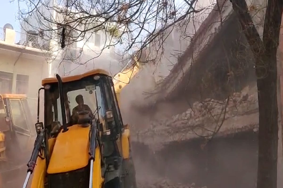 Police and MDA team demolished the house of Badan Singh Baddo in Meerut