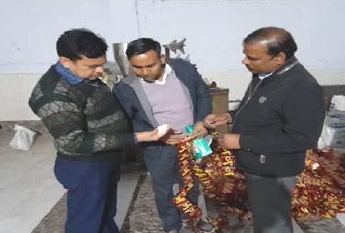FSDA raided on Pan masala factory in mathura
