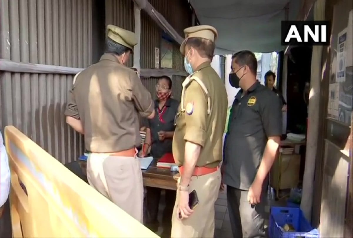 Tandava dispute: lock found at director Ali Abbas and writer Gaurav Solankis house, UP police pasted notice