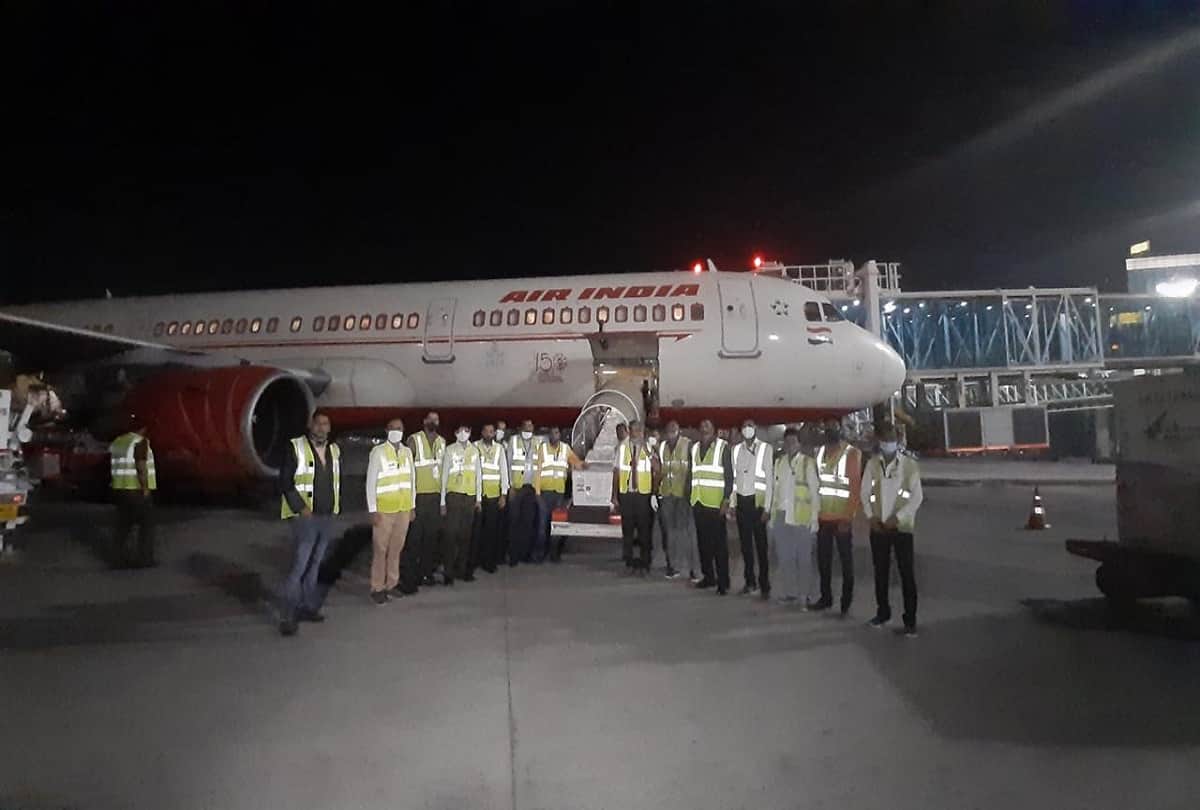India supplied covishield and covaxin to neighbor country Nepal and Bangladesh today