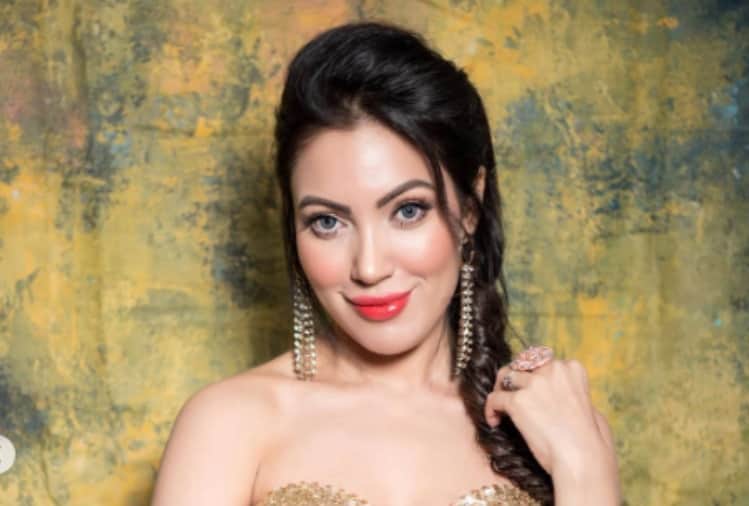 tarak mehta ka ooltah chashmah fame Munmun dutta share glamorous photos