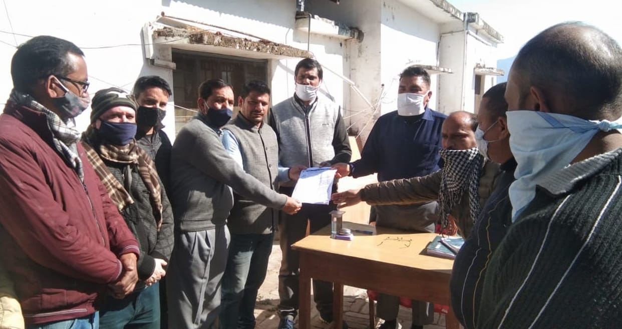 Three months electricity bills of traders should be waived