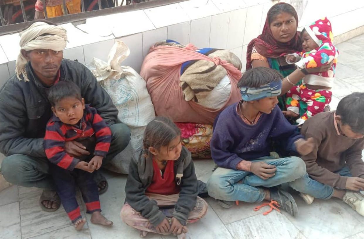 Seven bonded laborers released