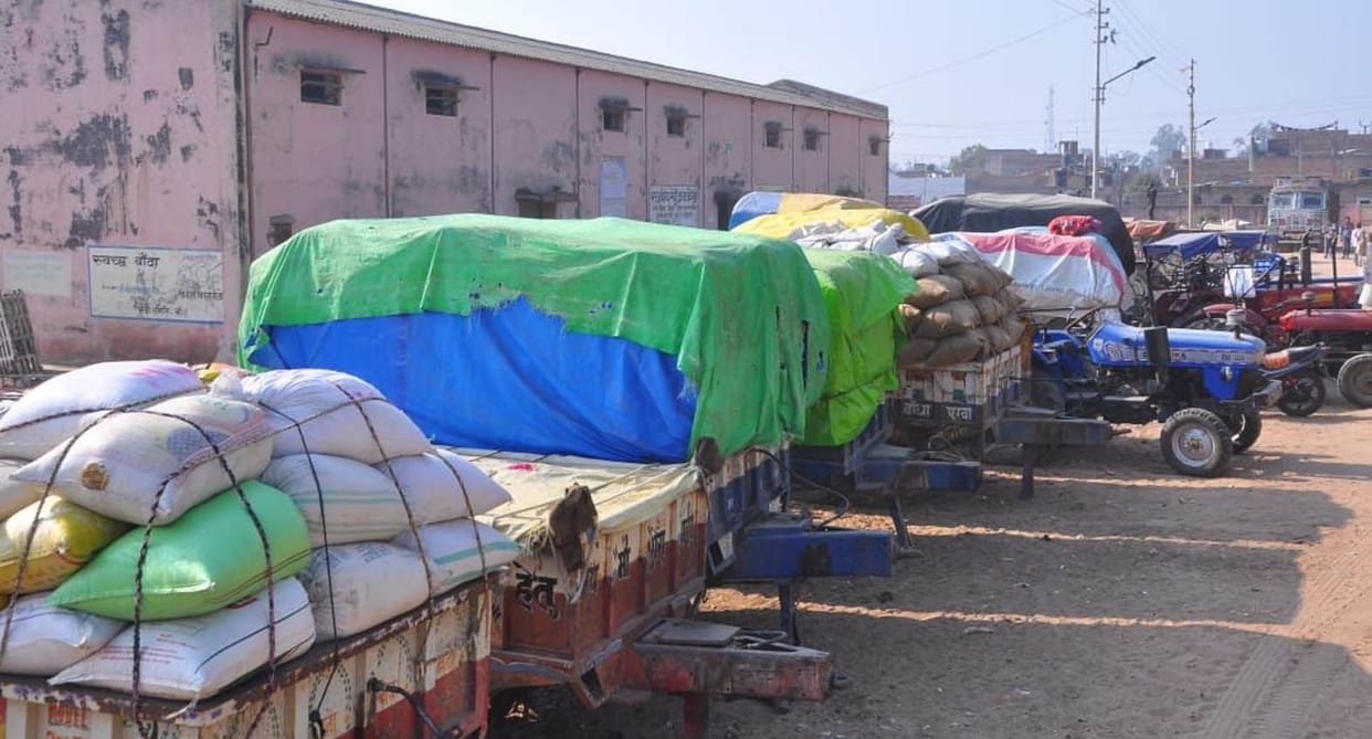 Paddy purchase in 30 centers closed, farmers disappointed