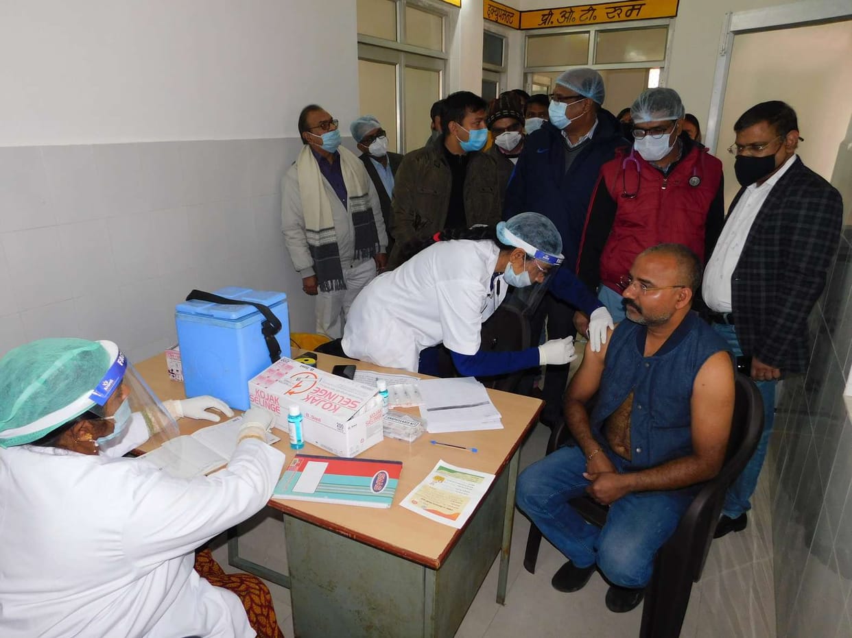 corona vaccine iu ballia