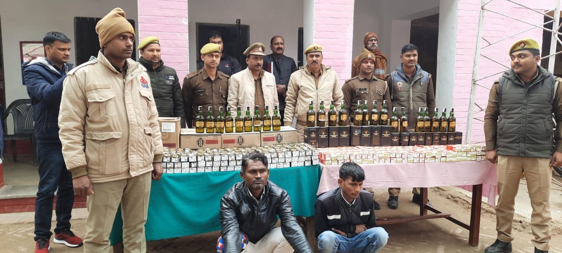 Five lakh English liquor recovered from ambulance and sumo, two arrested