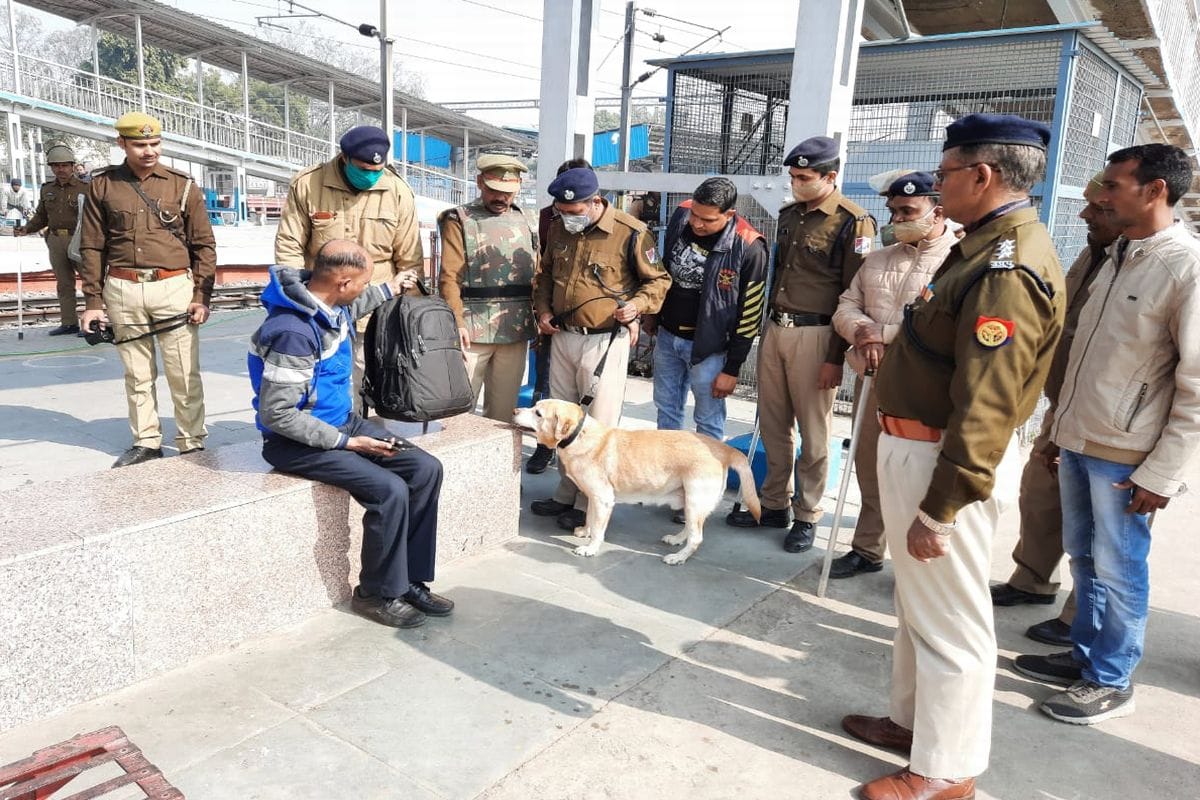 mockdril on tundla railway station