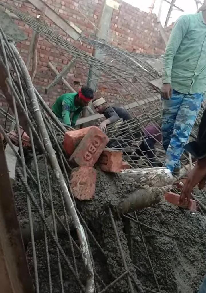 Drop lantern of the under construction warehouse, one dead