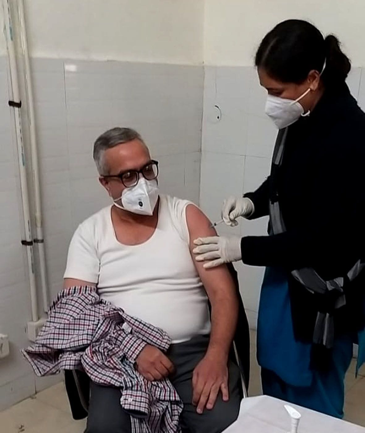 267 health workers were vaccinated at five centers