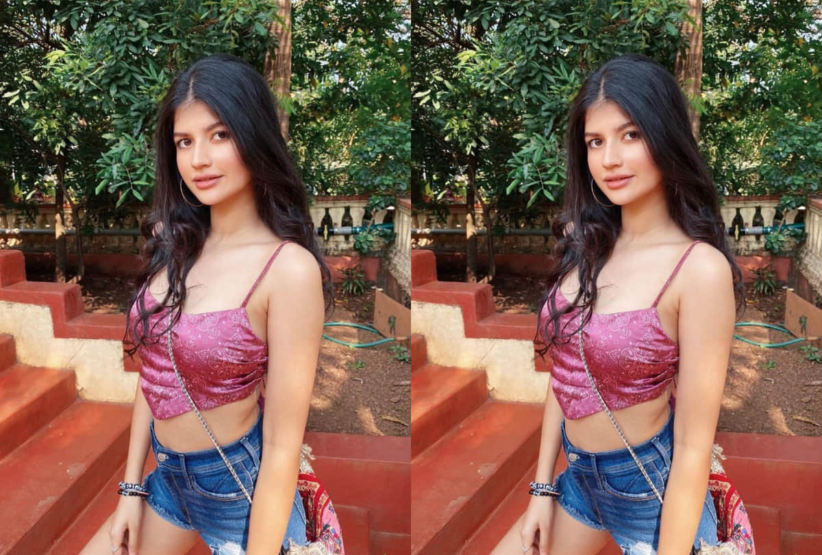 varun dhawan niece anjini dhawan flaunts toned waist in lehenga