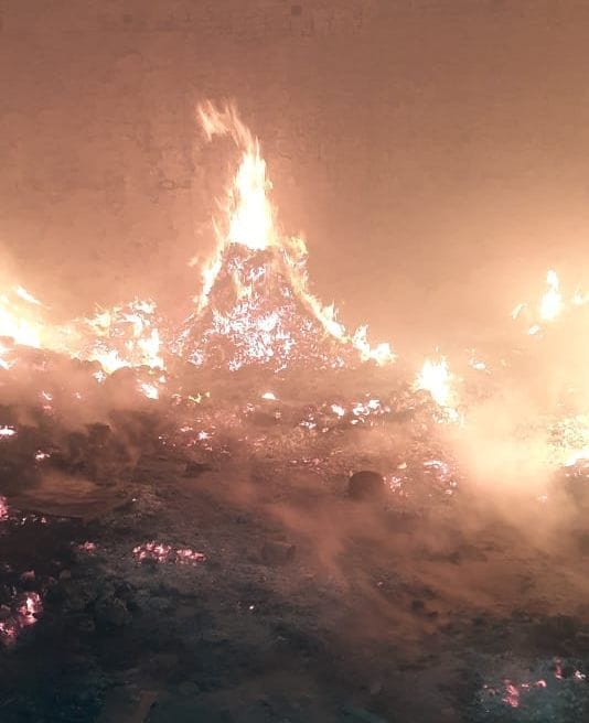 Fire in Mittal Mega Mart, burning fire