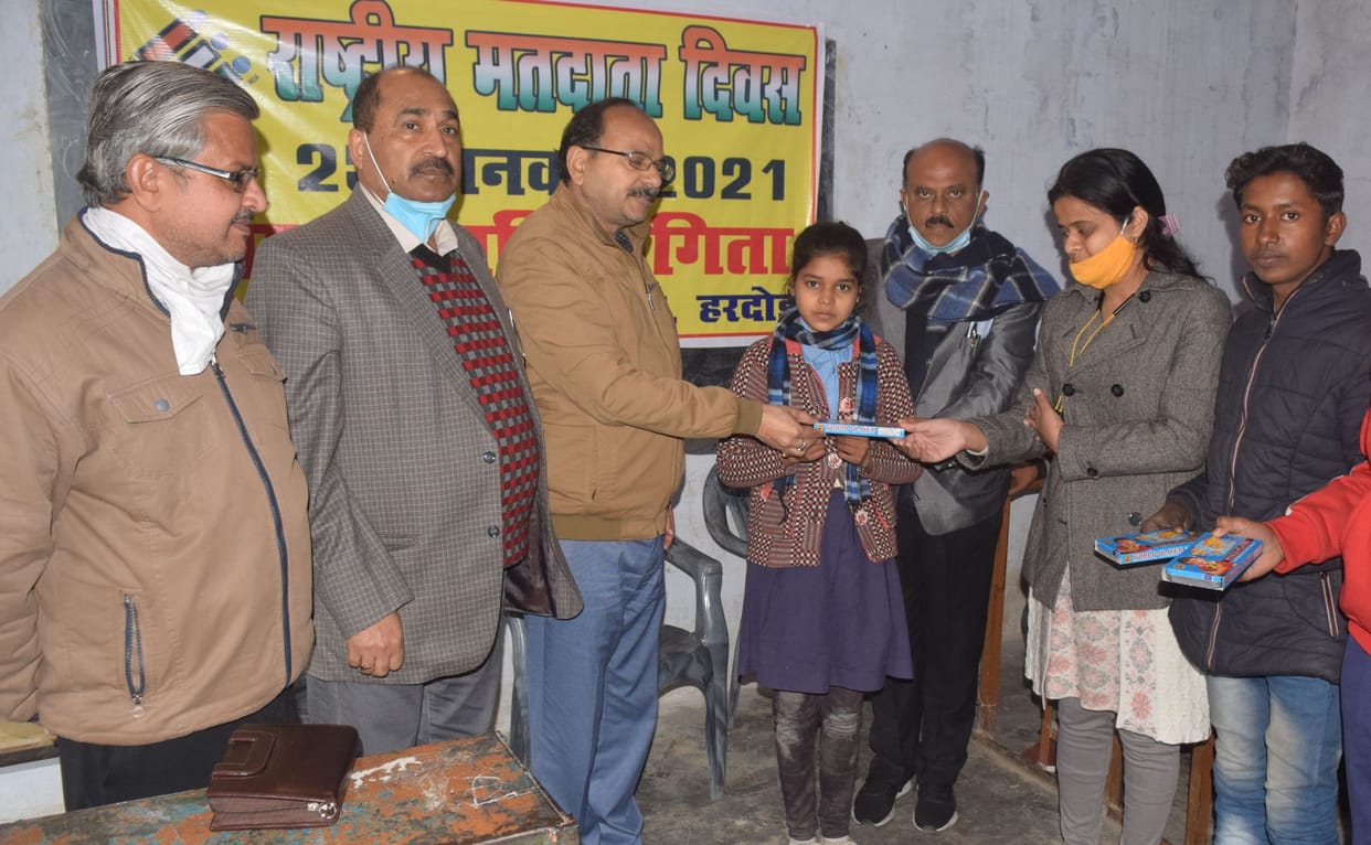 Aayush in speech and Nagendra won over painting