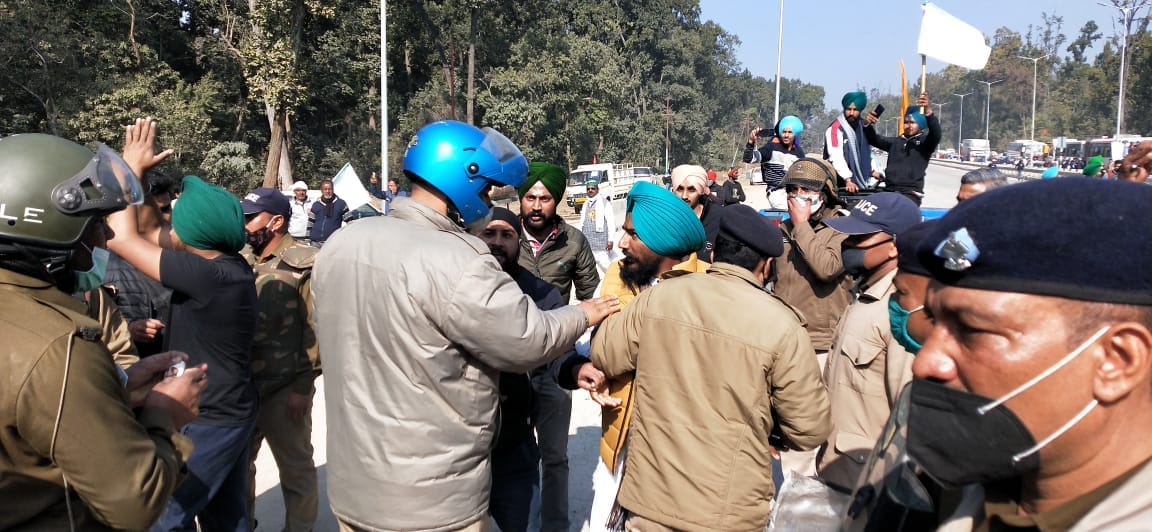 kisan andolan in uttarakhand latest news: farmers rajbhawan march in dehradun