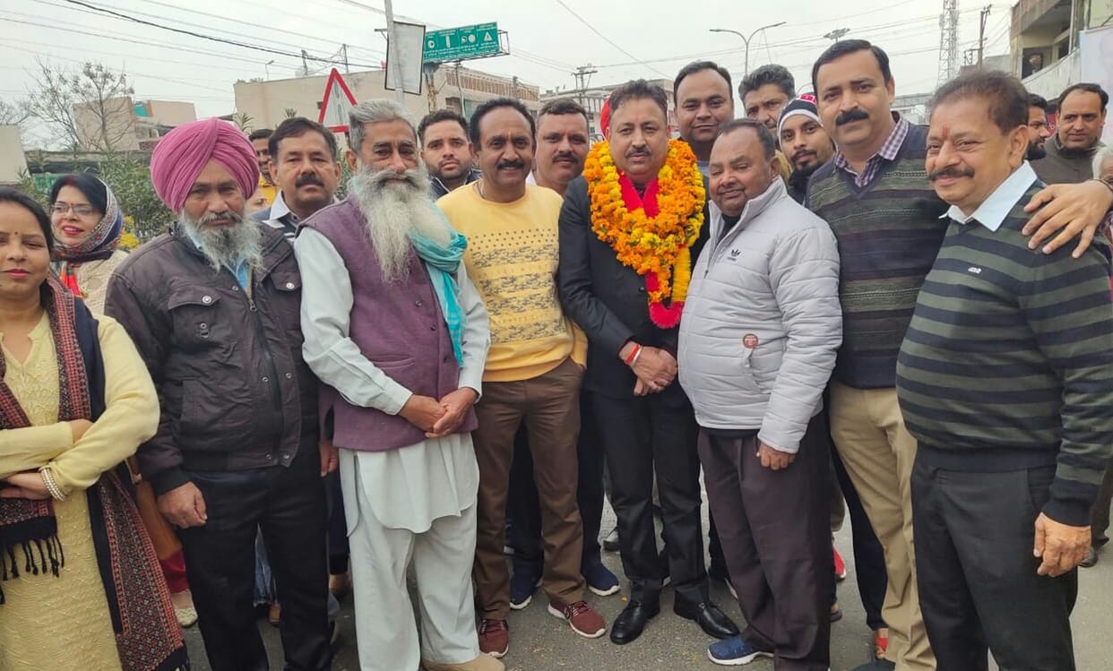 chandigarh mayor welcome in una by local,una news chandigarh mayor una hp