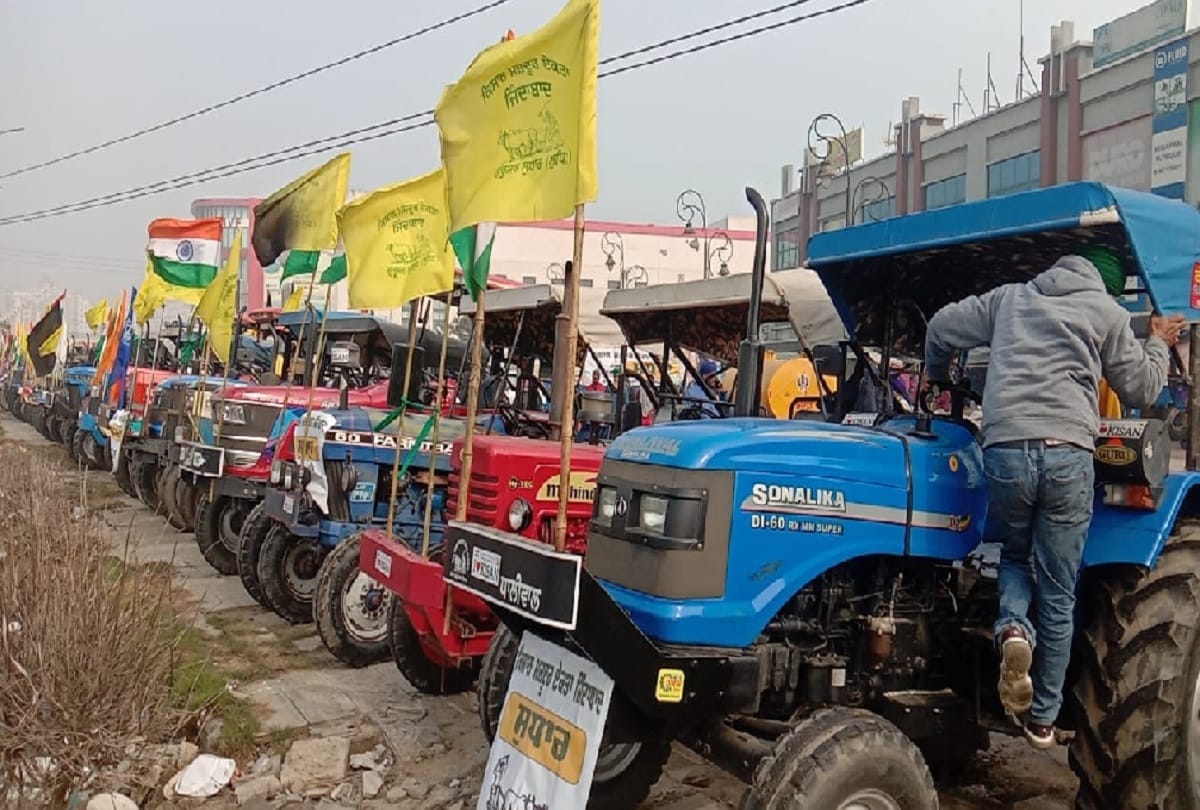 sonipat news: One lakh farmers gathered at kundli border for Republic Day parade