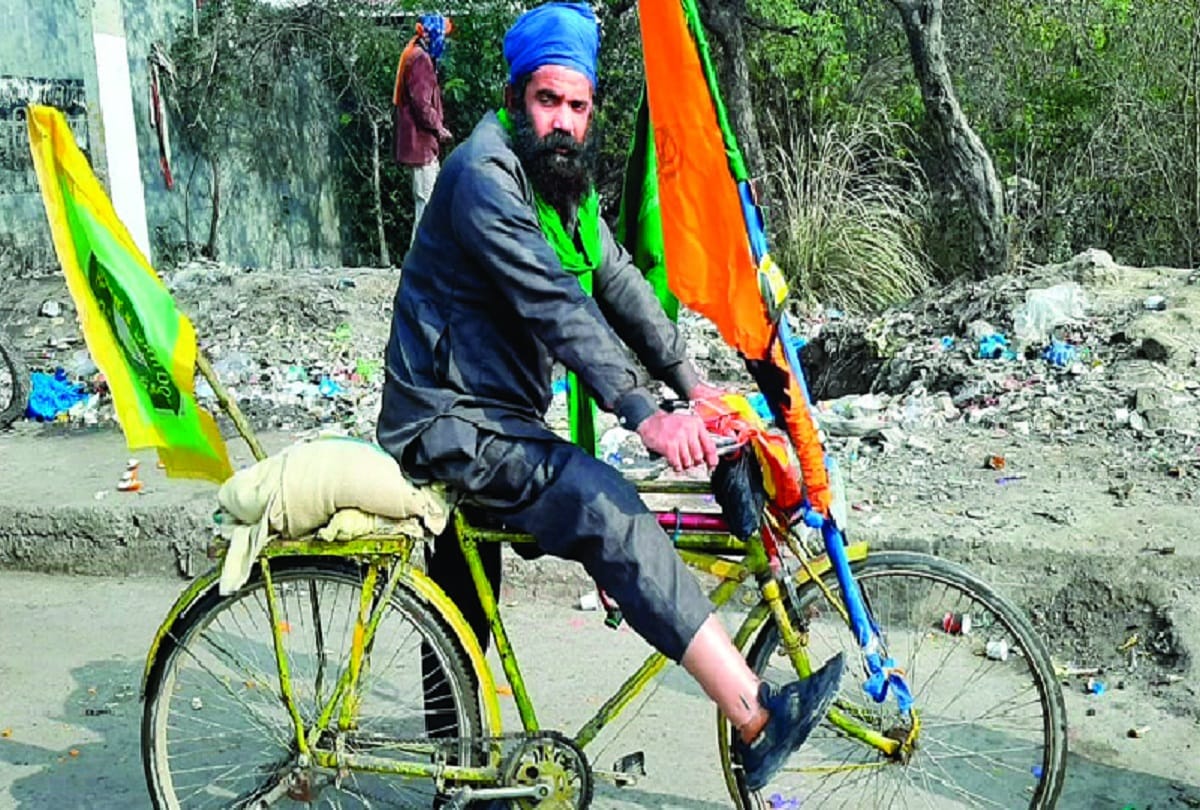 Delhi news: Jagtar reached Singhu Border by cycling with one foot