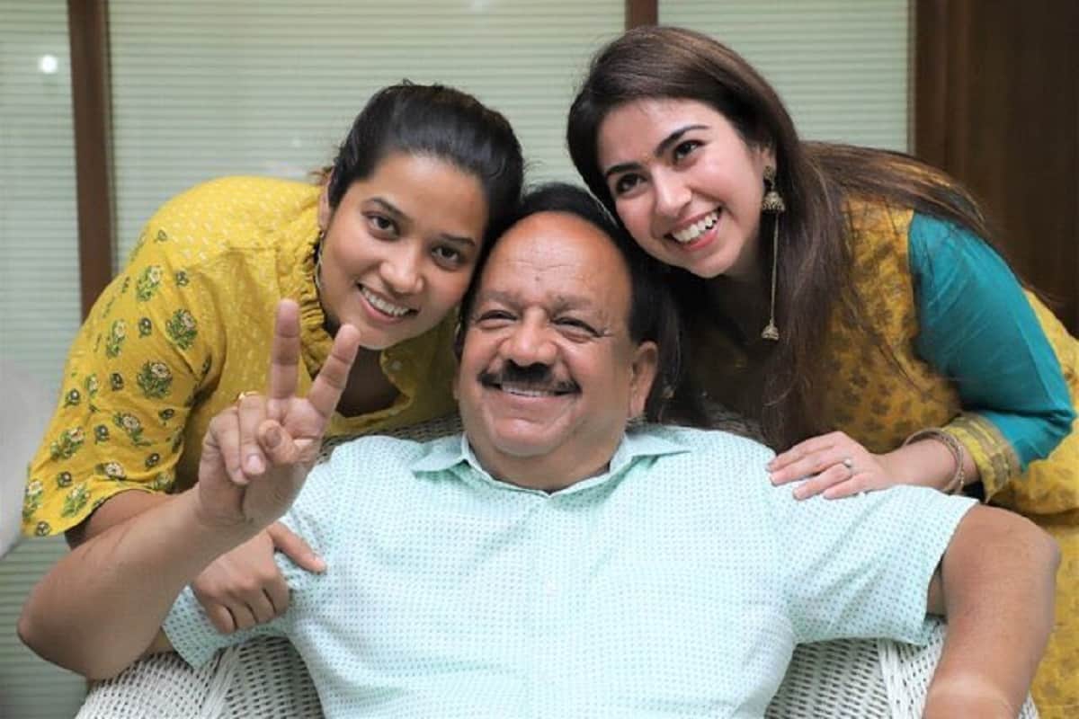 National Girl Child Day PM Narendra Modi smriti irani hails accomplishments of nation daughters in various fields