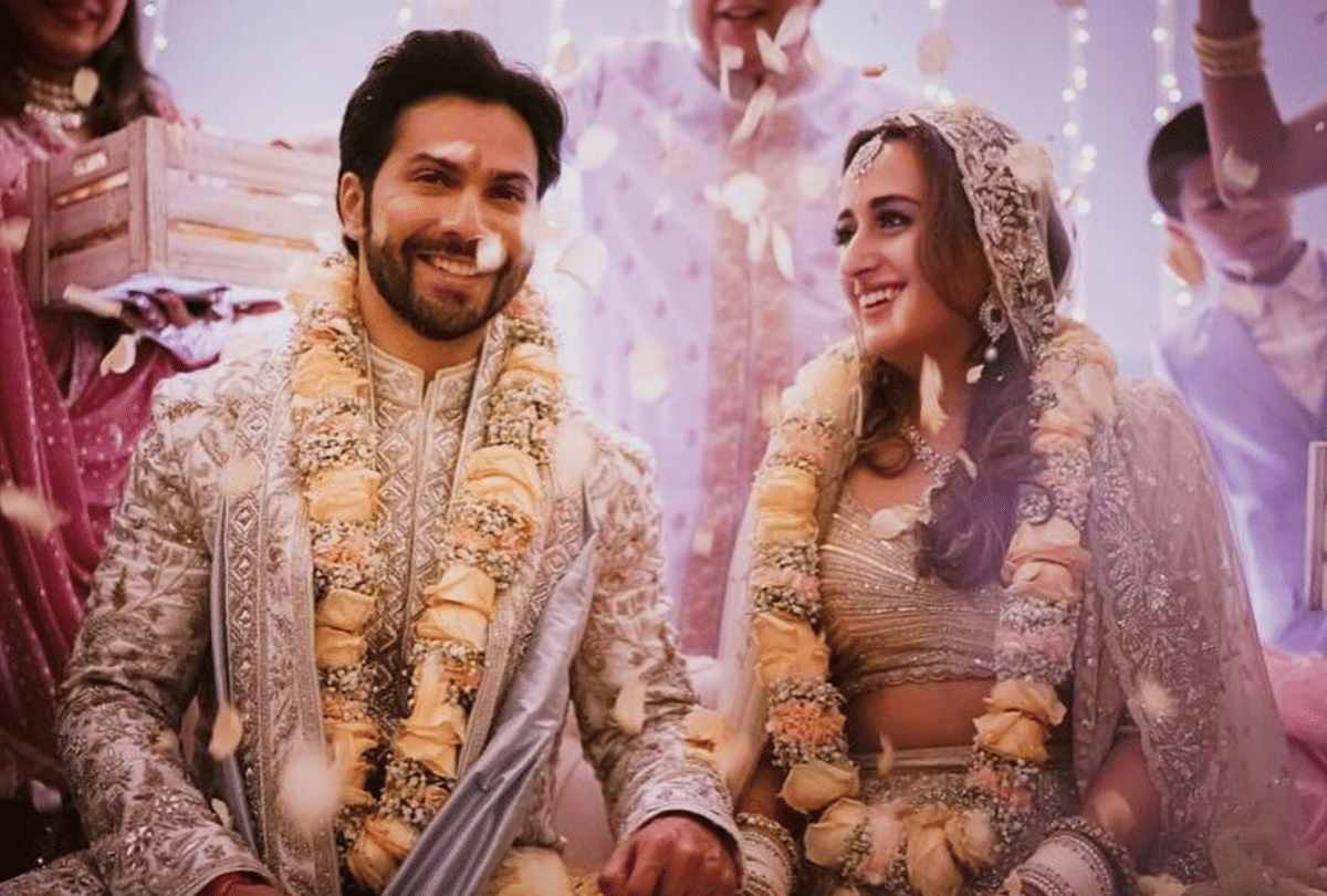 Varun Dhawan Shirtless Pose in his Haldi Ceremony goes viral, See Inside Pictures