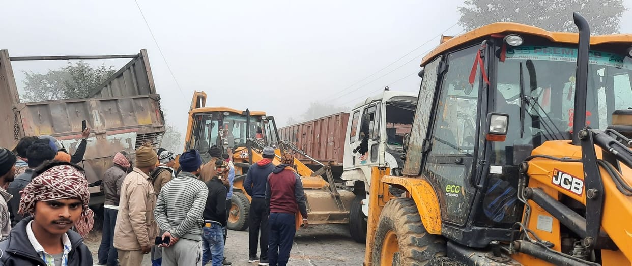 Road acident in Mainpuri