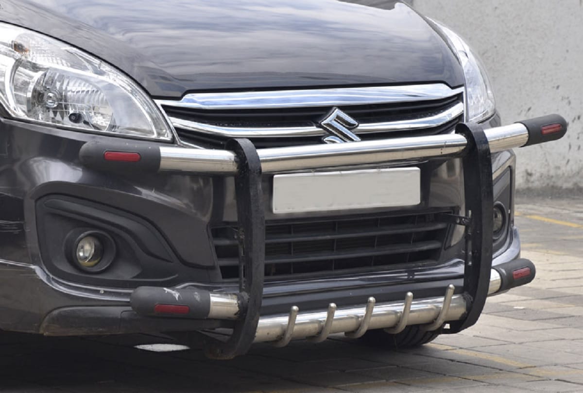 Remove crash guard from vehicle till 31 January Otherwise you will have to pay 5 thousand fine