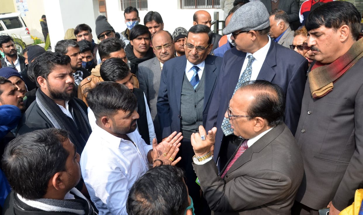 law student protest before vice chancelloer
