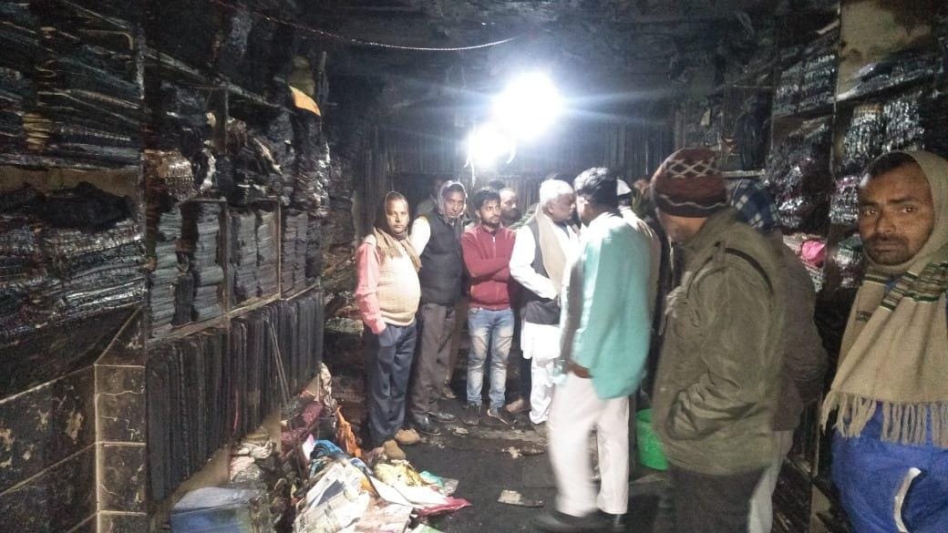 50 thousand cash stole fire in store