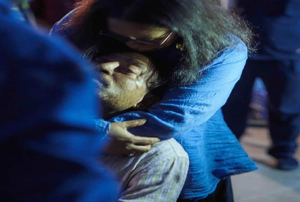 Sutapa Sikdar remembers husband Irrfan Khan on her birthday shared a beautiful picture