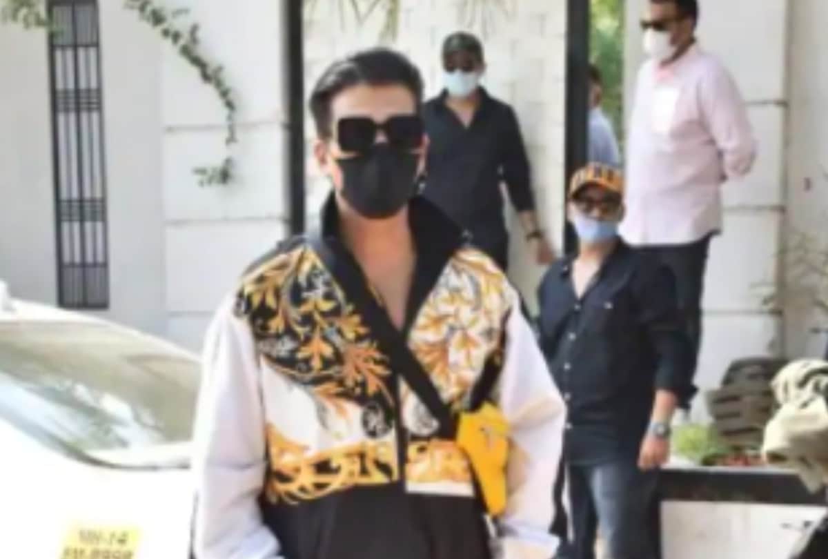 Karan Johar and Zoa Morani spotted stepping out of his car in way to attend Varun Dhawan and Natasha Dalal wedding Alibaug