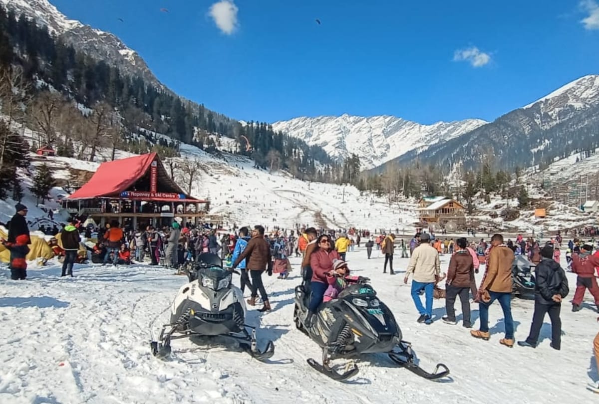 Fresh Snowfall in Manali Solangnala Lahaul Spiti Chamba