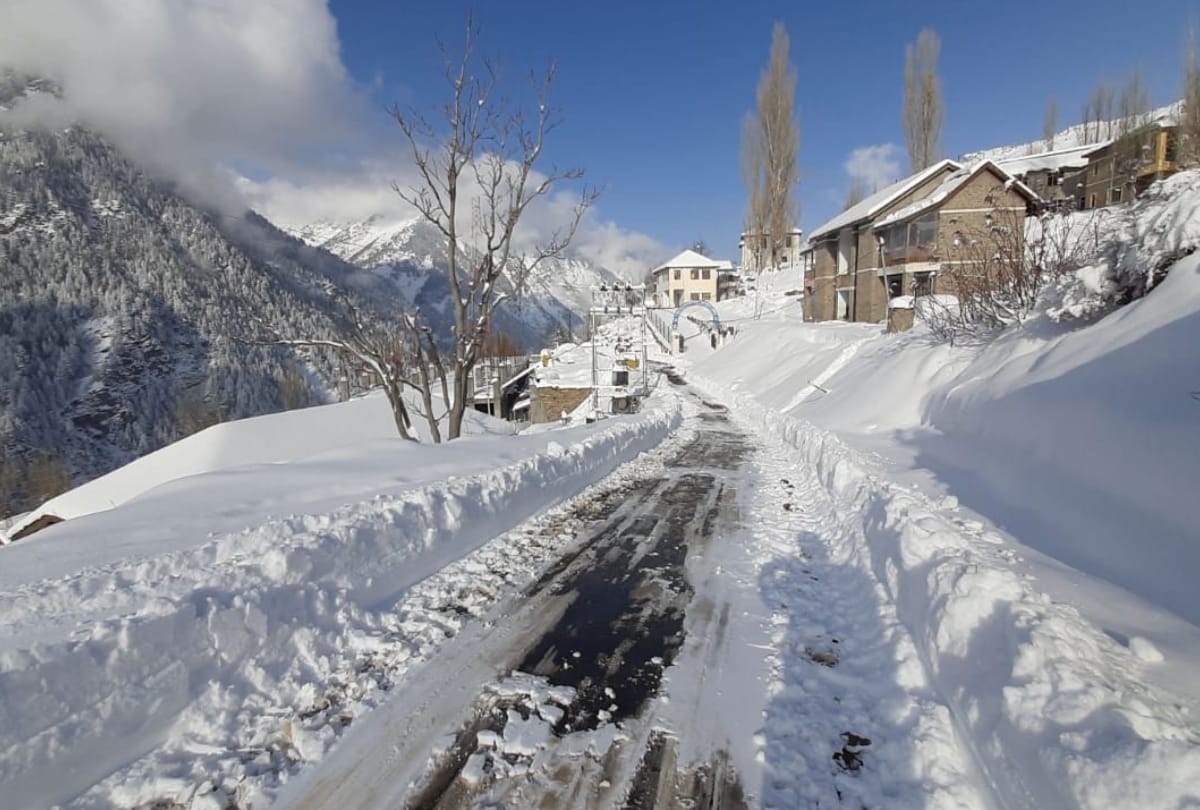 Fresh Snowfall in Manali Solangnala Lahaul Spiti Chamba