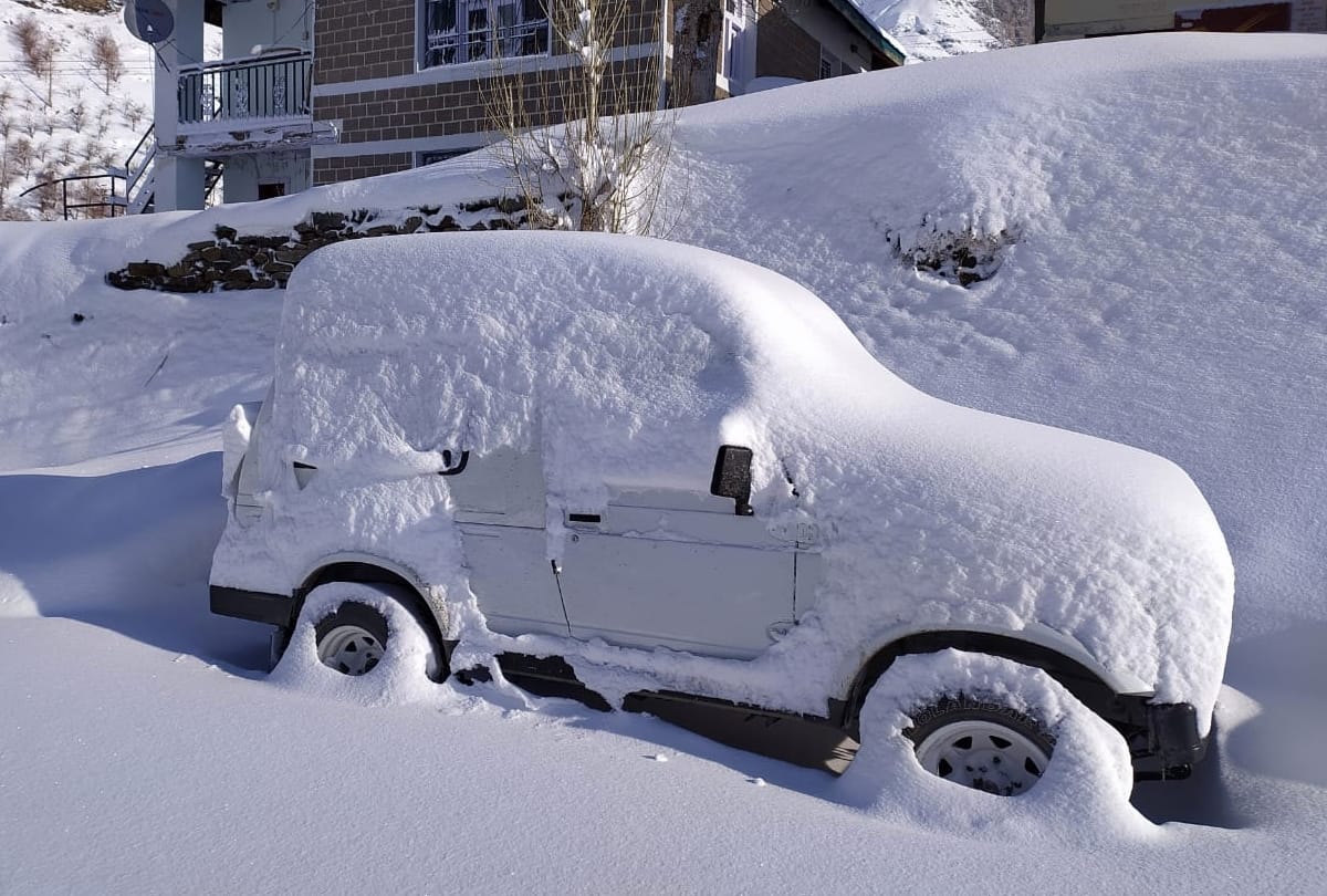 Fresh Snowfall in Manali Solangnala Lahaul Spiti Chamba