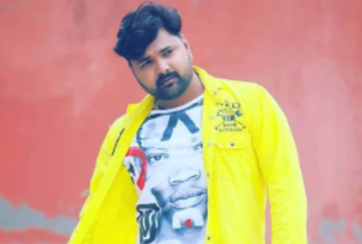 famous bhojpuri singer Samar Singh gets a chance on a film