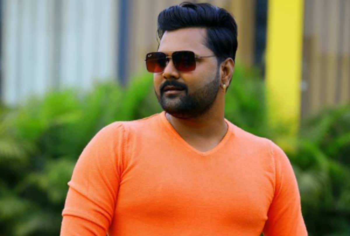 famous bhojpuri singer Samar Singh gets a chance on a film