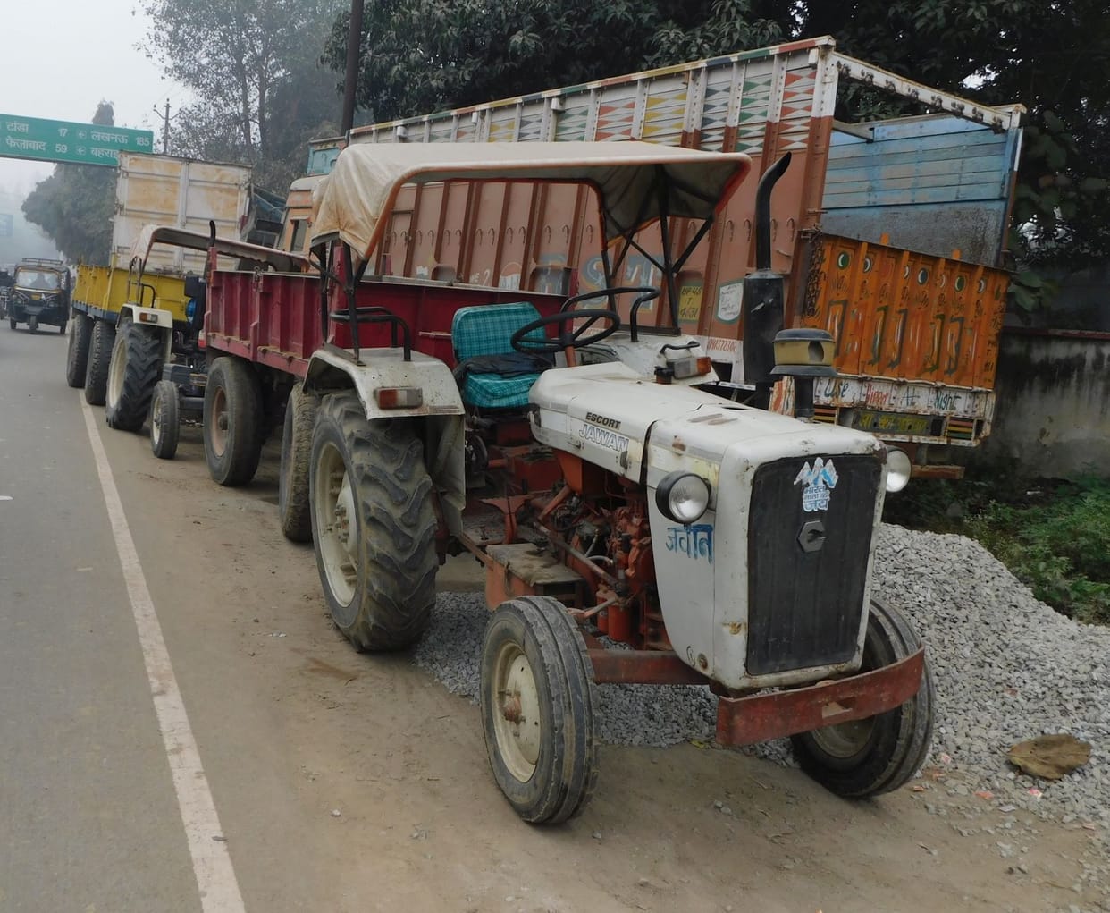 50 leaders under arrest to stop demonstrations and tractor rally