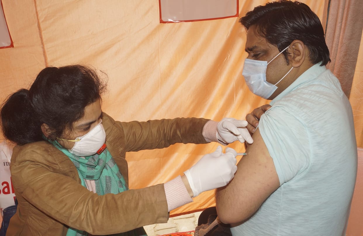 Maximum 4404 vaccinated in a day
