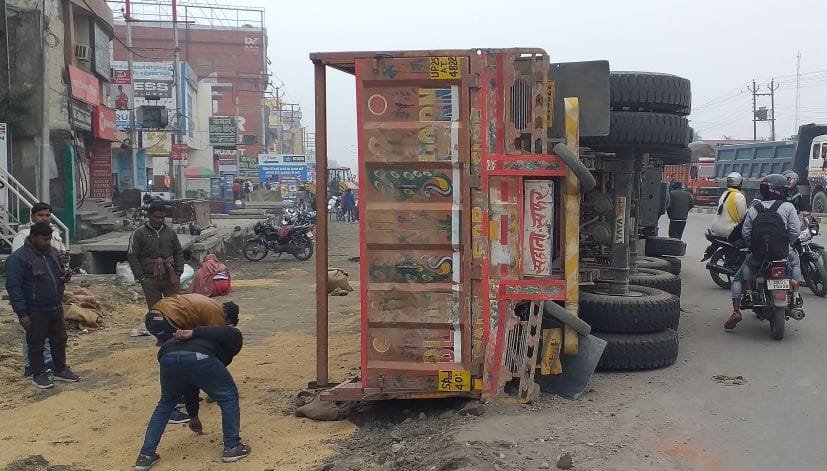 Truck caught in Accident