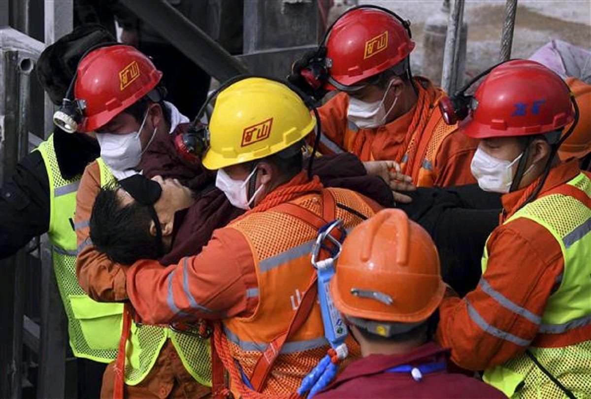 Meghalaya: Indian Navy will help in evacuating 5 people trapped in the mine for 13 days