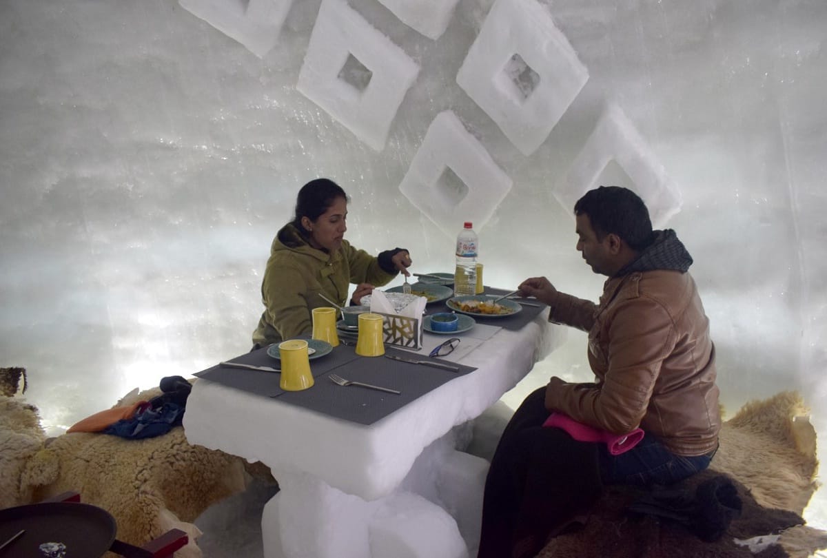 Igloo cafe of Gulmarg open for all becomes center of attraction tourist excited see photos