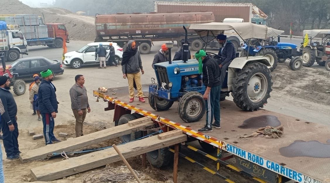 farmers protest, tractor pared