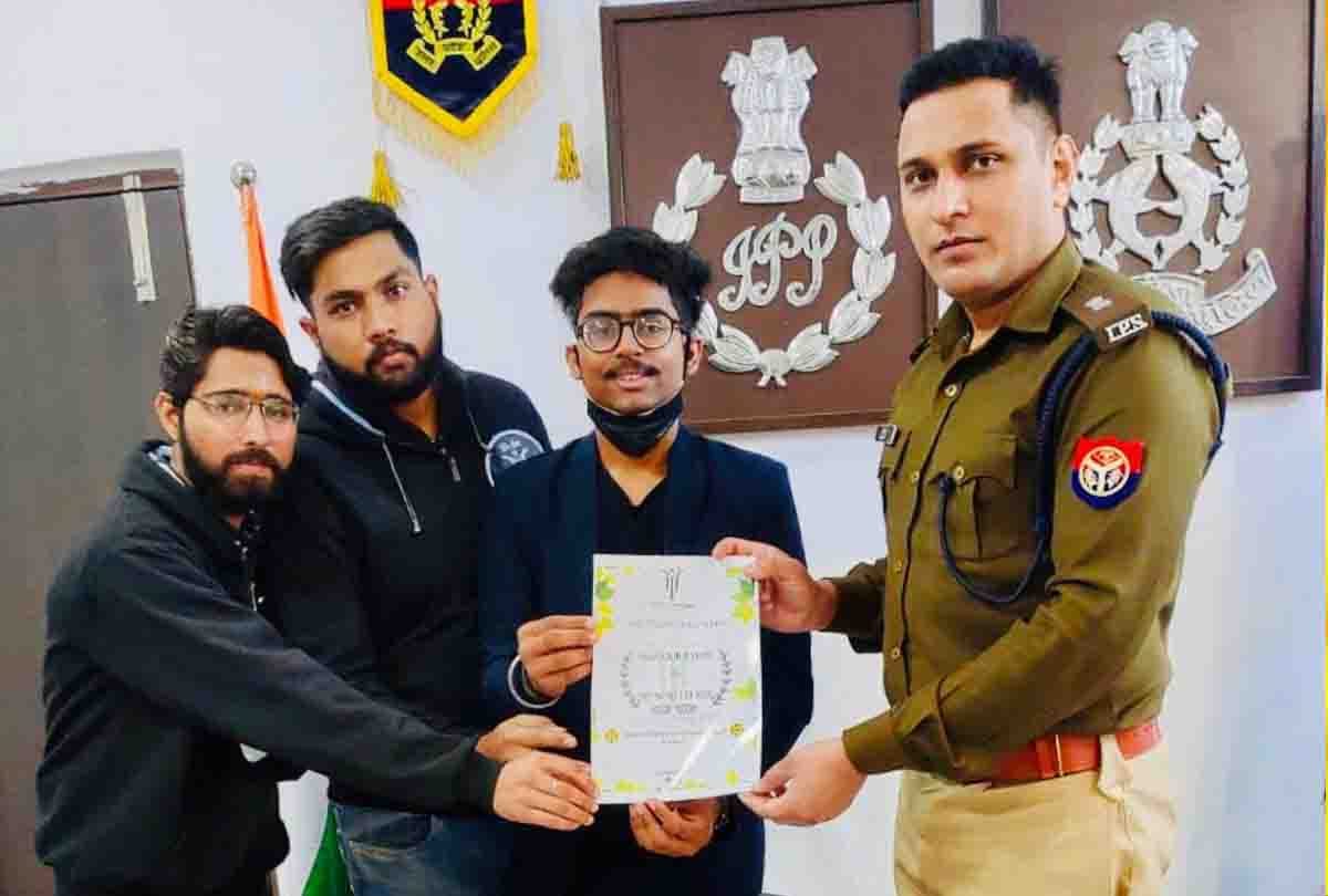 On the eve of Republic Day, the youth started a campaign to plant saplings