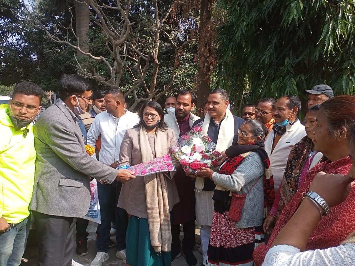 BJP state co-in-charge MP Rekha tatoli activists