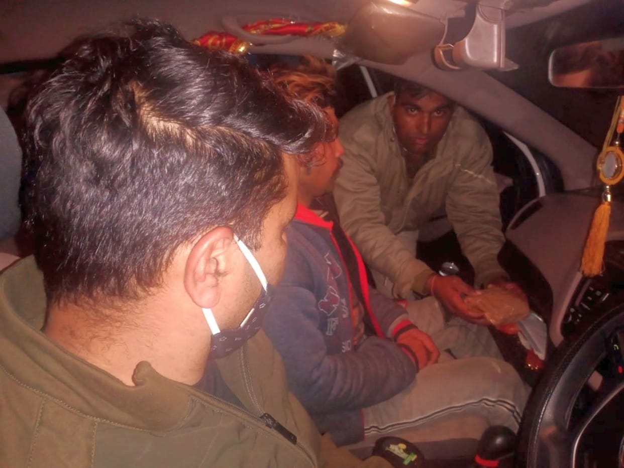 in una three person arrested with 569 gram charas,una news three arrested with charas