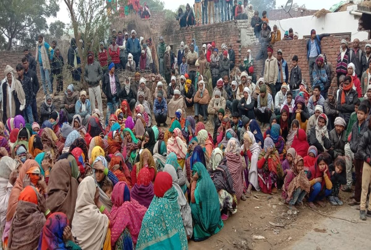 mob attack the police team after missing young man found dead in agra