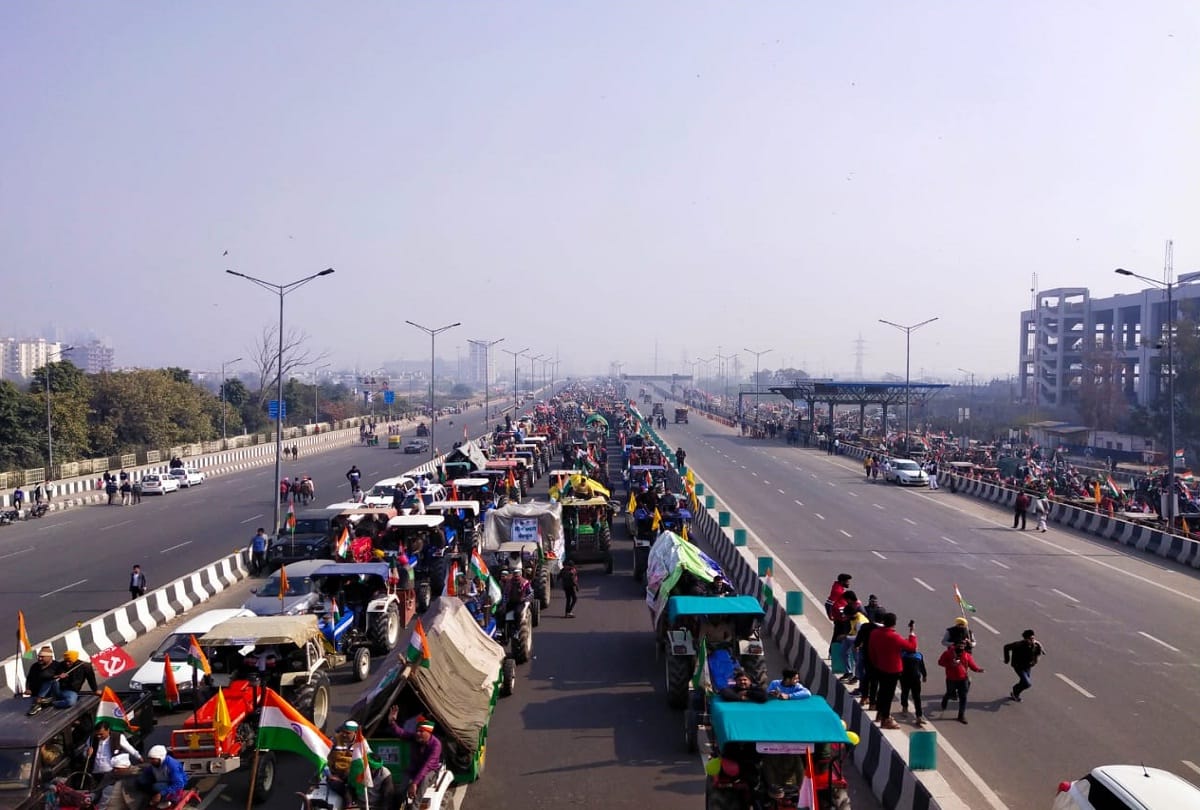 Farmers jam Delhi on Republic Day see pictures of tractor march farmers protest