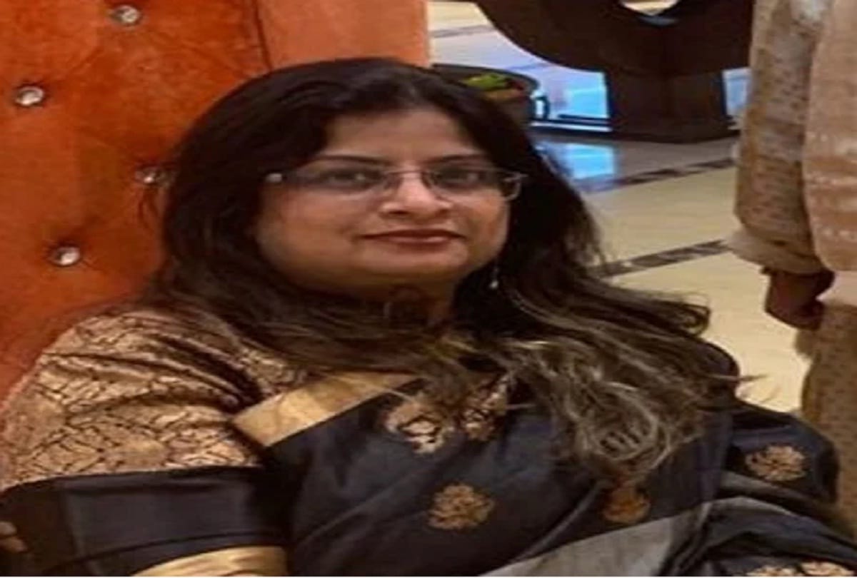 Pooja's heart beating in the mortal body, lungs breathing, liver-kidney also fine