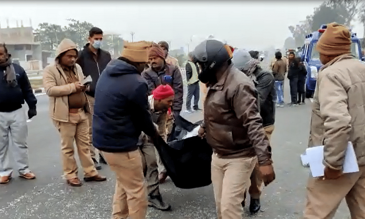 Tragic accident in Bhadohi: Five people died on spot in an ambulance collision in container carrying dead body