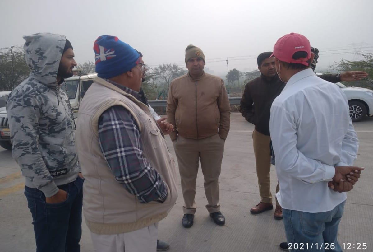 Farmers Tractor Rally On Yamuna Expressway In Mathura