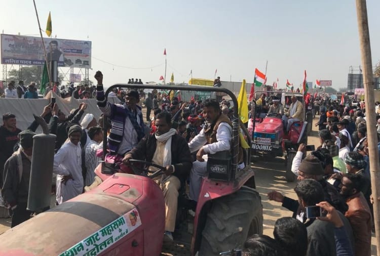 Haryana: Long queues of tractors lined the border