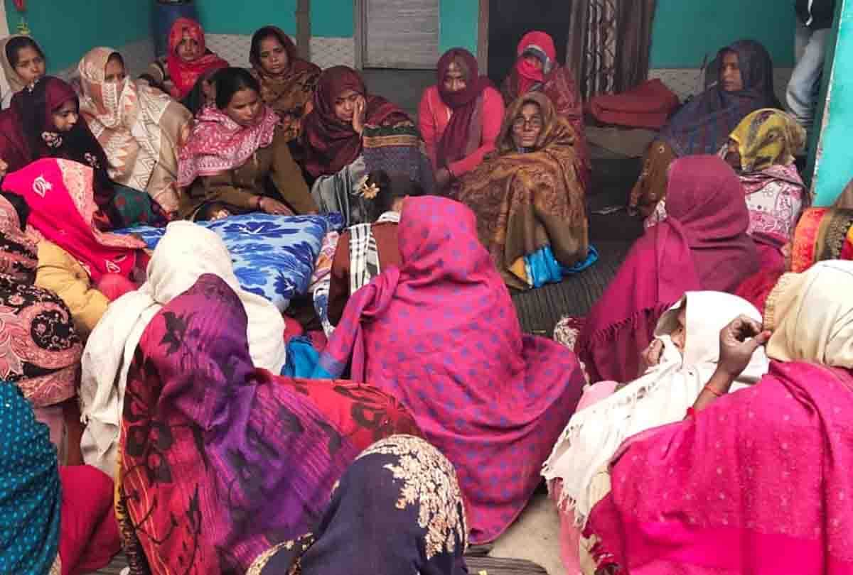 UP: Female worker working in OBC in Kannauj dies in suspicious condition, father says something happened in bank