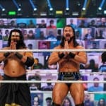 बांयी तरफ खड़ा रिंकू।
